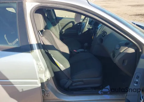 2005 Pontiac Grand Prix z USA, uszkodzony, nr VIN 2G2WP522X51147461